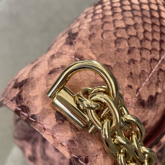 MICHAEL Michael Kors Soho Leather Snakeskin Chain Shoulder Bag in Shell Pink ✨ - Picture 10 of 12